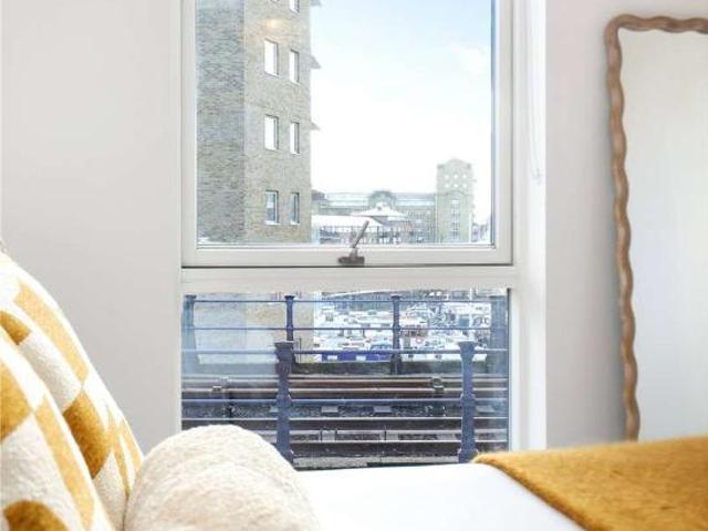 3 bed flat for sale