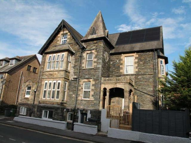3 bed flat for sale