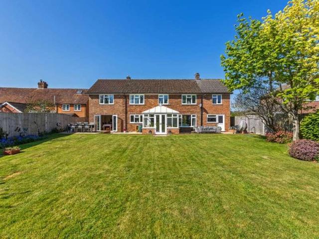 3 bed flat for sale