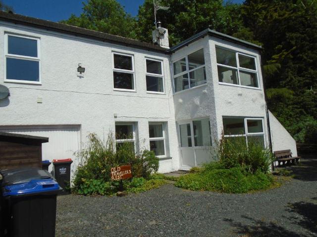 3 bed flat for sale