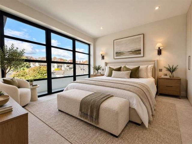 3 bed flat for sale