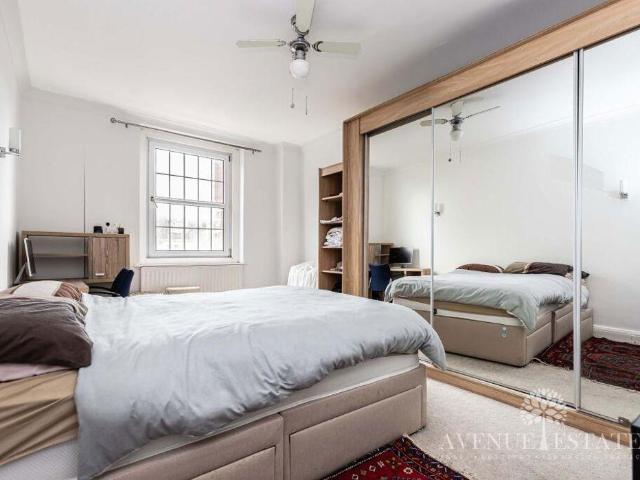 3 bed flat for sale