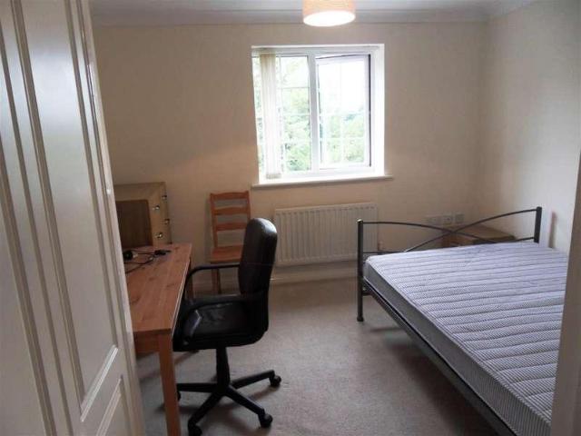 3 bed flat for sale