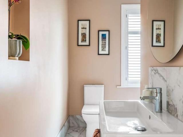 3 bed flat for sale
