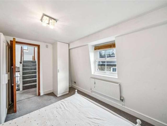 3 bed flat for sale