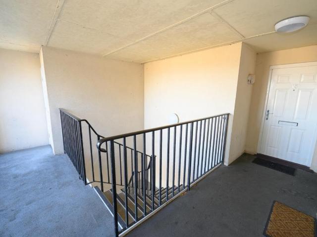 3 bed flat for sale