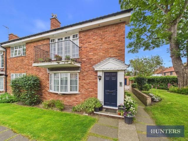 3 bed flat for sale