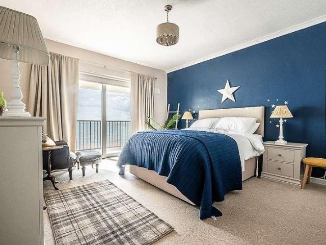 3 bed flat for sale