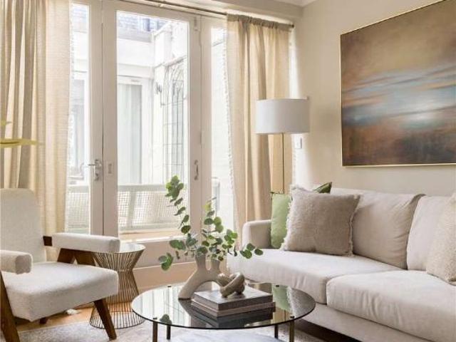 3 bed flat for sale