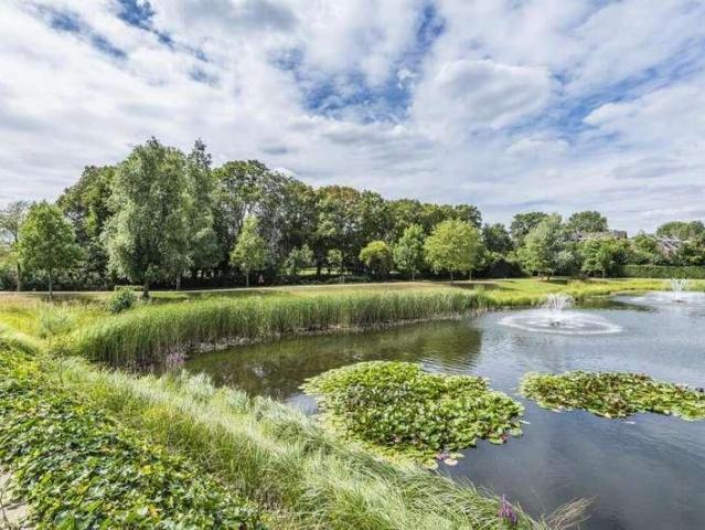 3 bed flat for sale