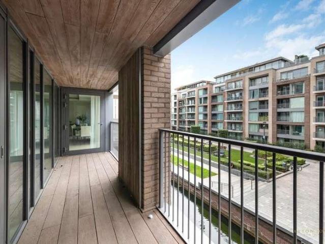 3 bed flat for sale