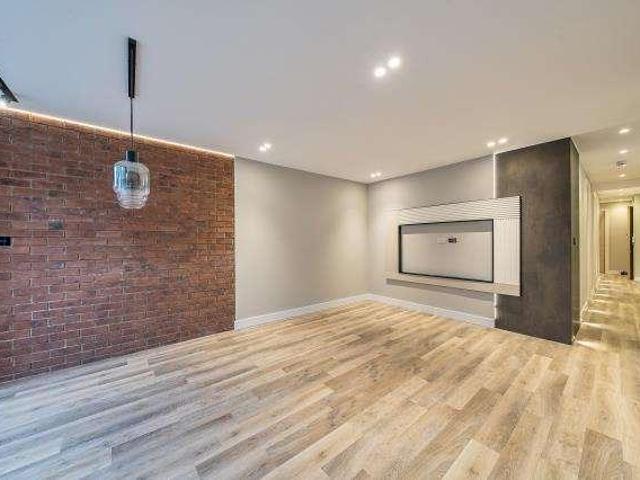 3 bed flat for sale