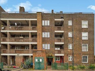 3 bed flat for sale