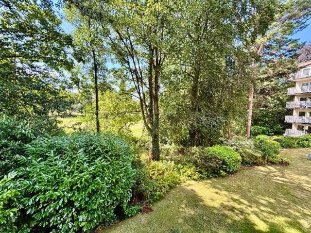 3 bed flat for sale