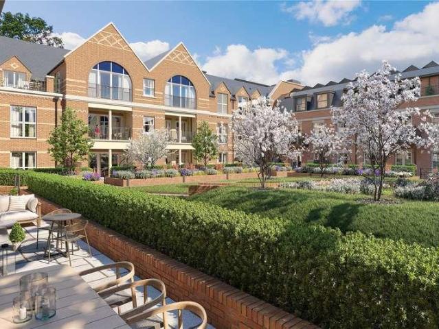 3 bed flat for sale