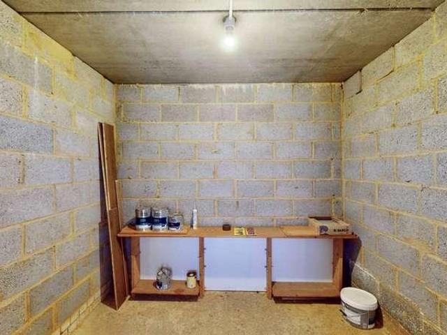 3 bed flat for sale