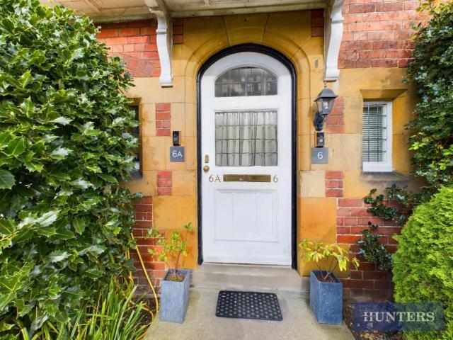 3 bed flat for sale