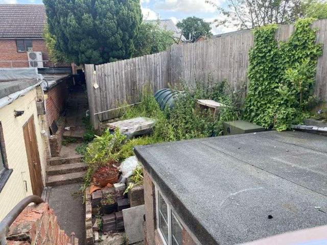 3 bed flat for sale