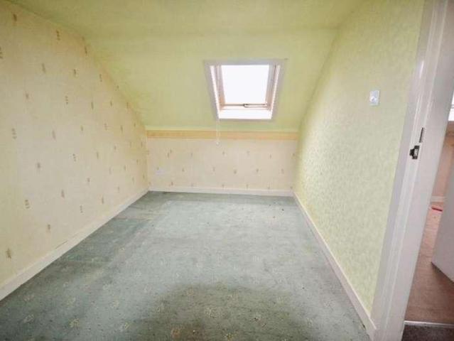 3 bed flat for sale