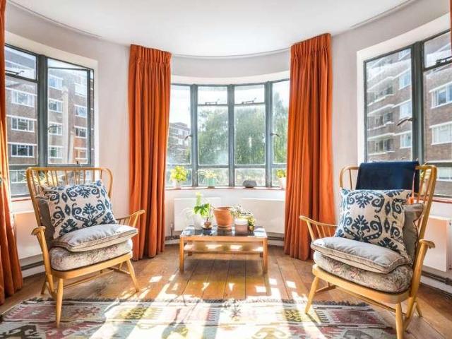 3 bed flat for sale