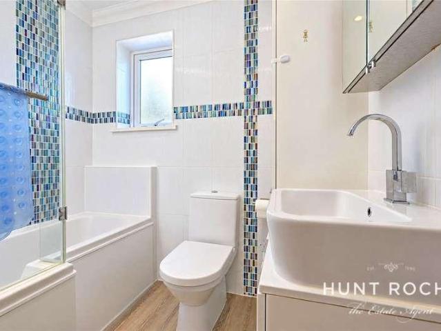 3 bed flat for sale