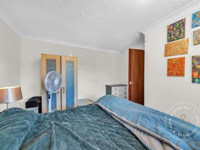 3 bed flat for sale