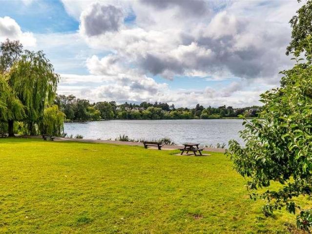 3 bed flat for sale