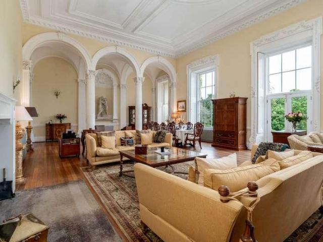 3 bed flat for sale