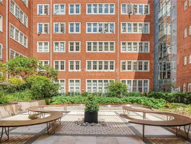 3 bed flat for sale