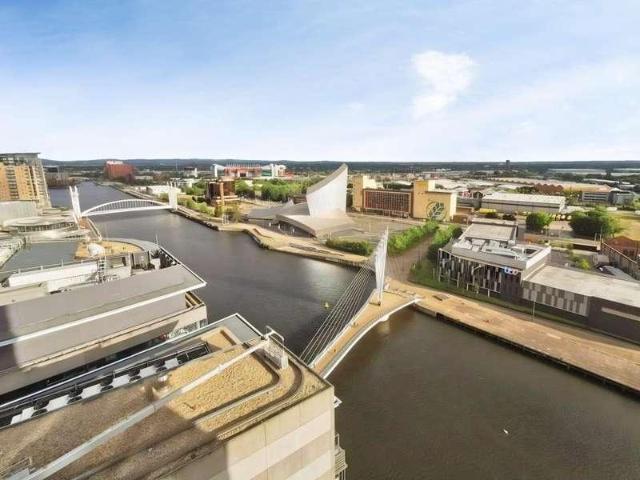 3 bed flat for sale