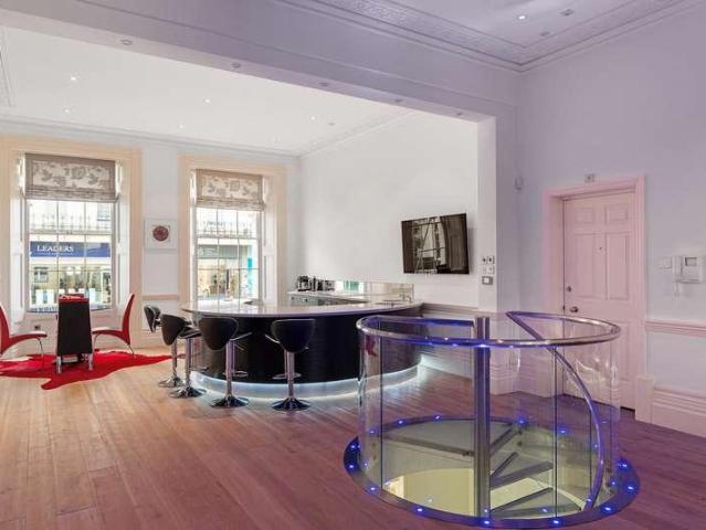3 bed flat for sale