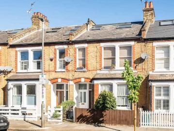 3 bed flat for sale
