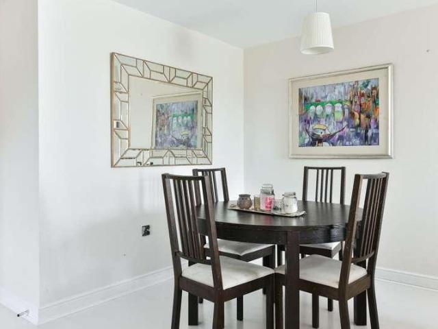3 bed flat for sale