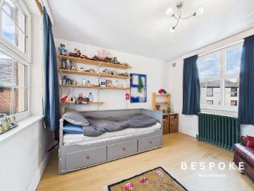 3 bed flat for sale