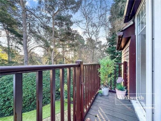 3 bed flat for sale