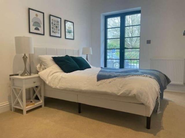 3 bed flat for sale