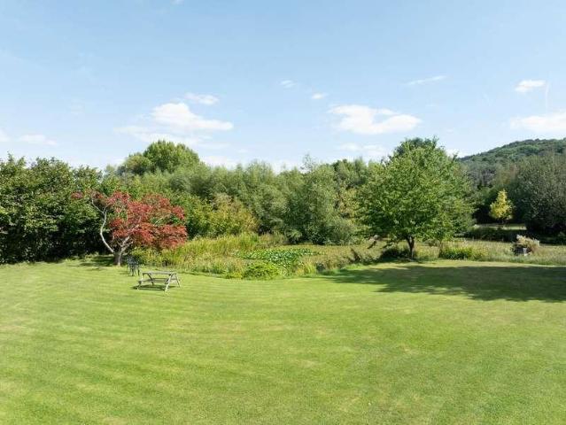 3 bed flat for sale