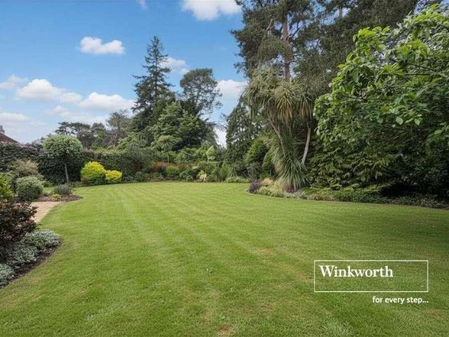3 bed flat for sale