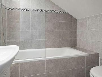 3 bed flat for sale