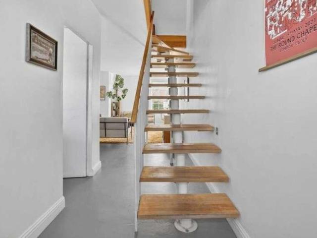 3 bed flat for sale