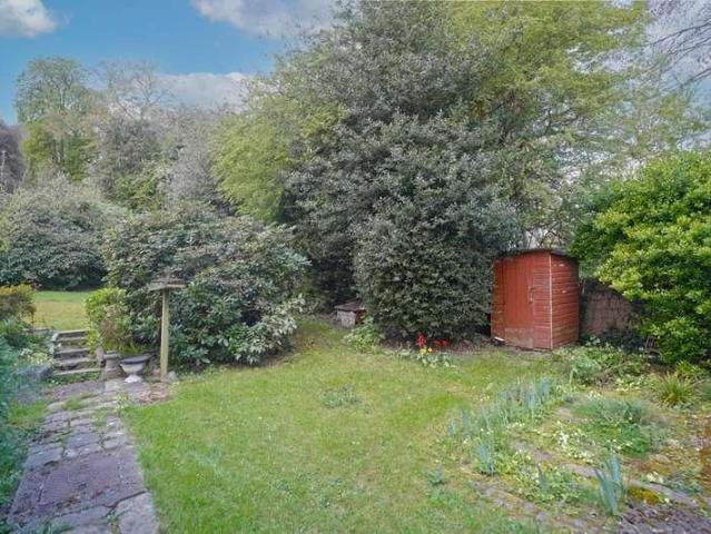 3 bed flat for sale