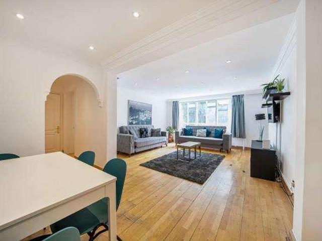 3 bed flat for sale