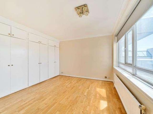 3 bed flat for sale