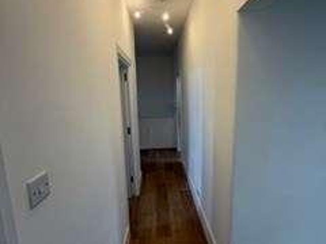 3 bed flat for sale