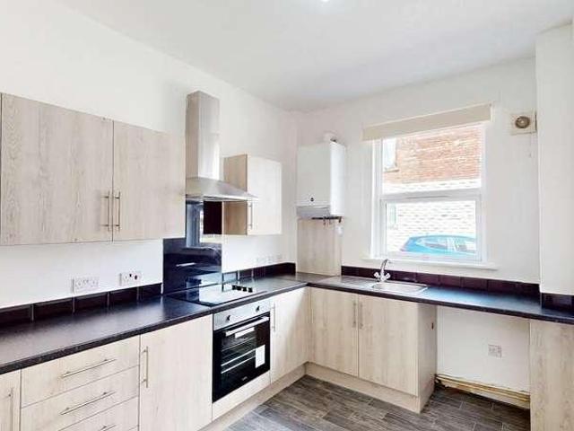 3 bed flat for sale