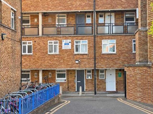 3 bed flat for sale