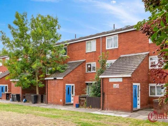 3 bed flat for sale