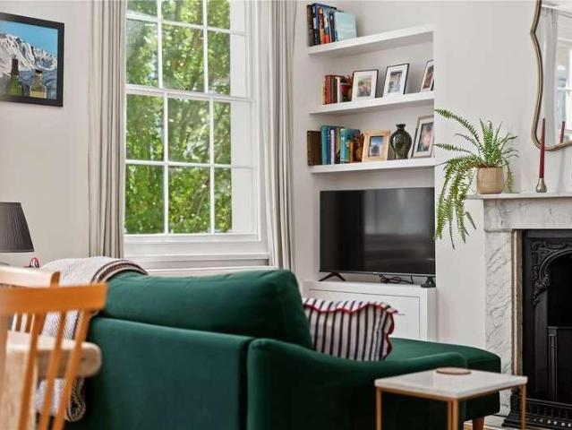 3 bed flat for sale
