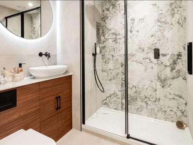 3 bed flat for sale