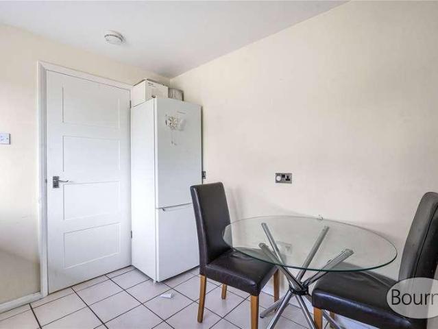 3 bed flat for sale